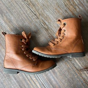 Cat & Jack little girl boots SZ 3